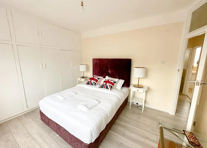 Limehouse Apartment